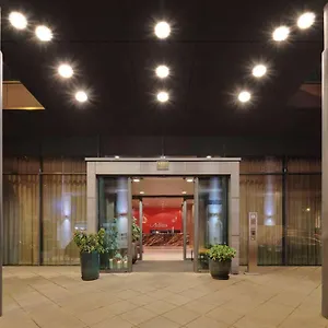 Adina Frankfurt Neue Oper מלון דירות
